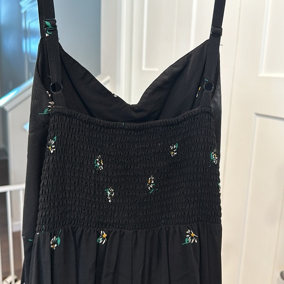 Old Navy Cami Dress - Picture 2 of 3
